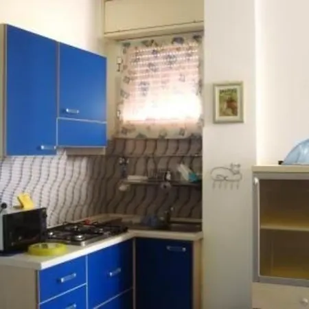 Apartment Ferienwohnung Fuer 4 Personen Ca 30 M In Marotta, Marken Provinz Pesaro-urbino