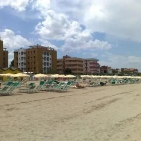 Ferienwohnung Fuer 4 Personen Ca 30 M In Marotta, Marken Provinz Pesaro-urbino Fano
